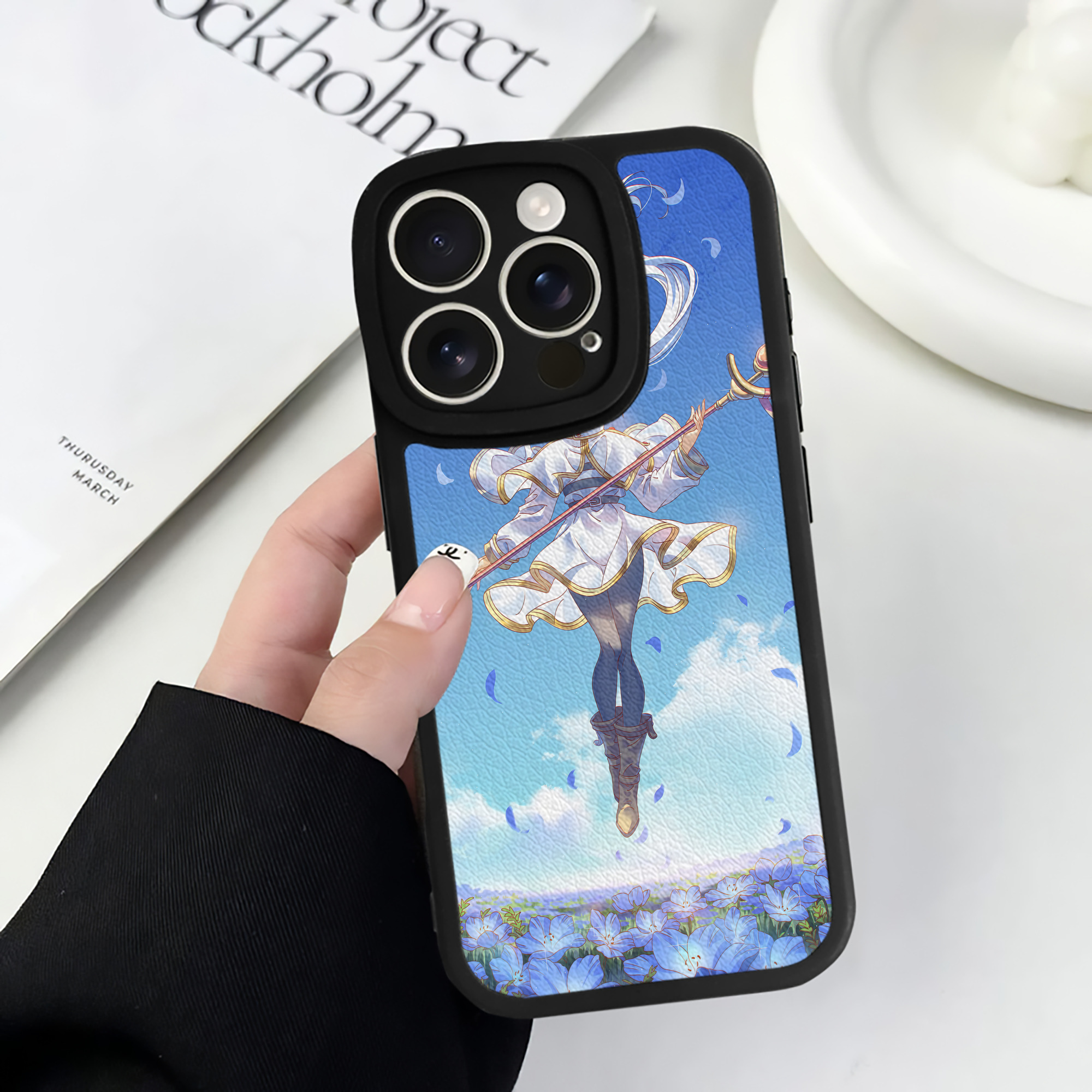 （画像用） 葬送のフリーレン Frieren 【iPhone 16シリーズ対応】シリコンスマホケース（レザー調） 材質：シリコン